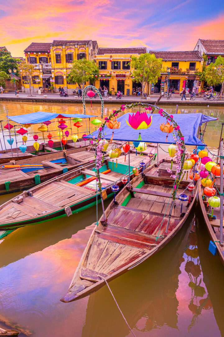 lantern boat ride | best things to do in hoi an